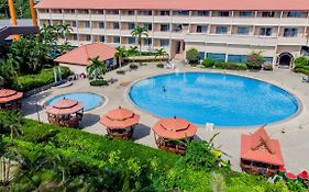 หาดแก้วรีสอร์ต Hotel 3*
